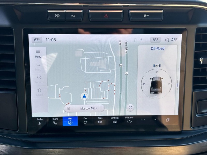 Ford Super Duty F-350 SRW Vehicle Full-screen Gallery Image 22