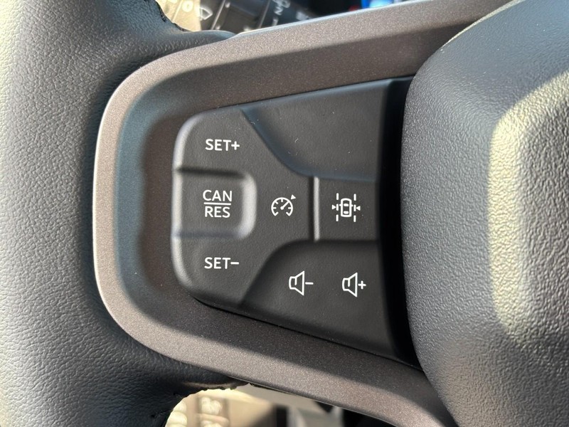 Ford Bronco Vehicle Full-screen Gallery Image 12