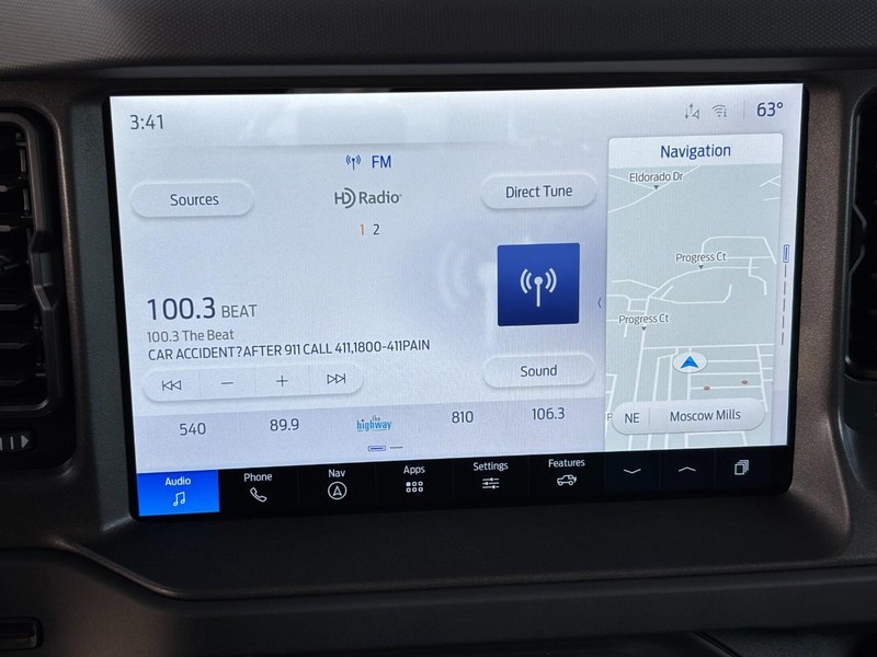 Ford Bronco Vehicle Full-screen Gallery Image 15