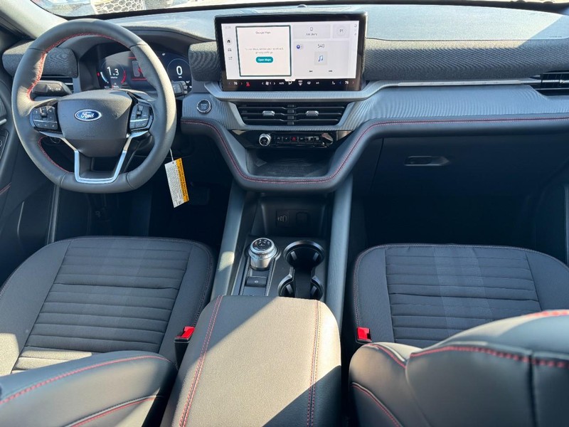 Ford Explorer Vehicle Full-screen Gallery Image 7