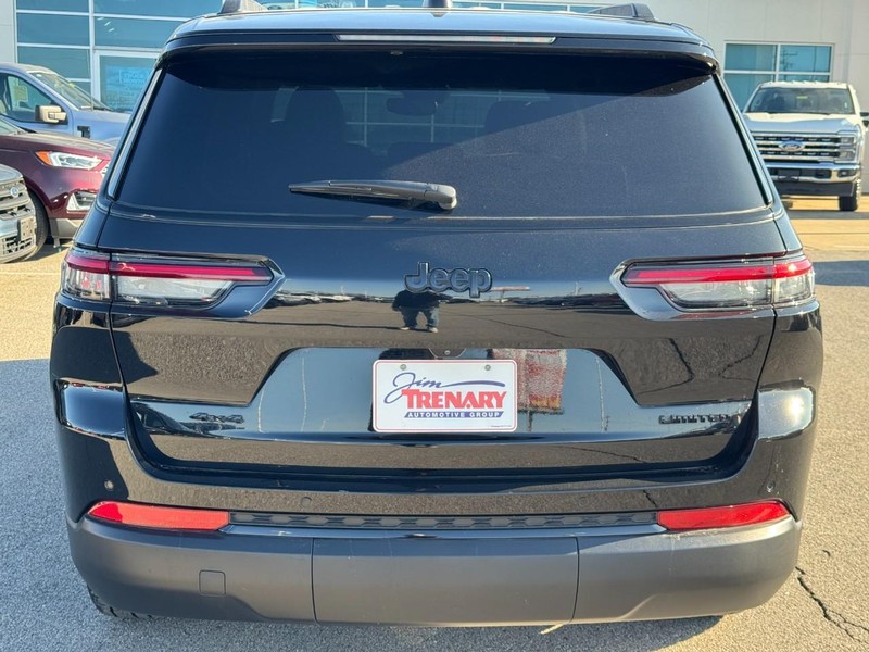 Jeep Grand Cherokee L Vehicle Full-screen Gallery Image 5