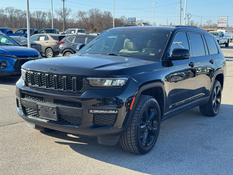 Jeep Grand Cherokee L Vehicle Full-screen Gallery Image 8