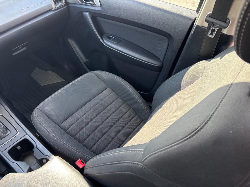 Ford Ranger Vehicle Full-screen Gallery Image 15