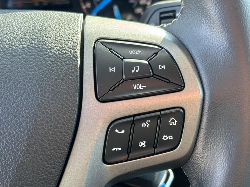 Ford Ranger Vehicle Full-screen Gallery Image 18