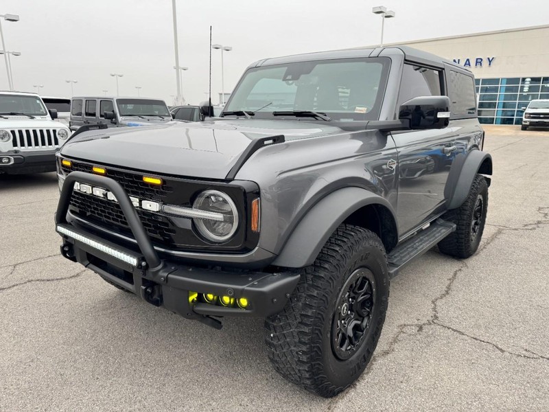 Ford Bronco Vehicle Full-screen Gallery Image 08