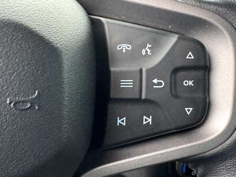 Ford Bronco Vehicle Full-screen Gallery Image 20