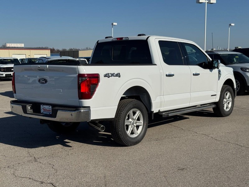 Ford F-150 Vehicle Full-screen Gallery Image 3