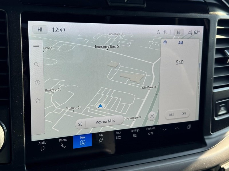 Ford F-150 Vehicle Full-screen Gallery Image 19