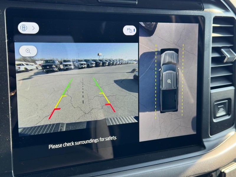 Ford F-150 Vehicle Full-screen Gallery Image 20