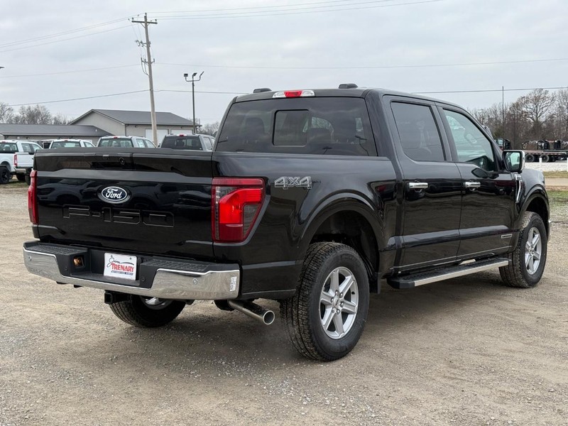 Ford F-150 Vehicle Full-screen Gallery Image 3