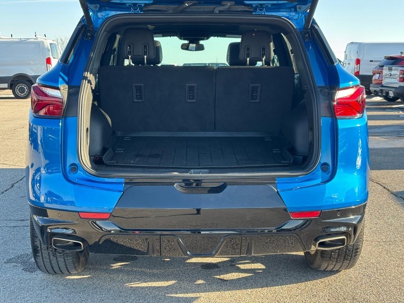 Chevrolet Blazer Vehicle Image 04