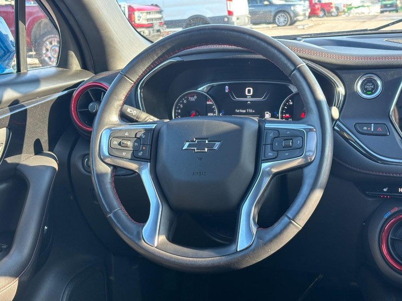 Chevrolet Blazer Vehicle Image 12