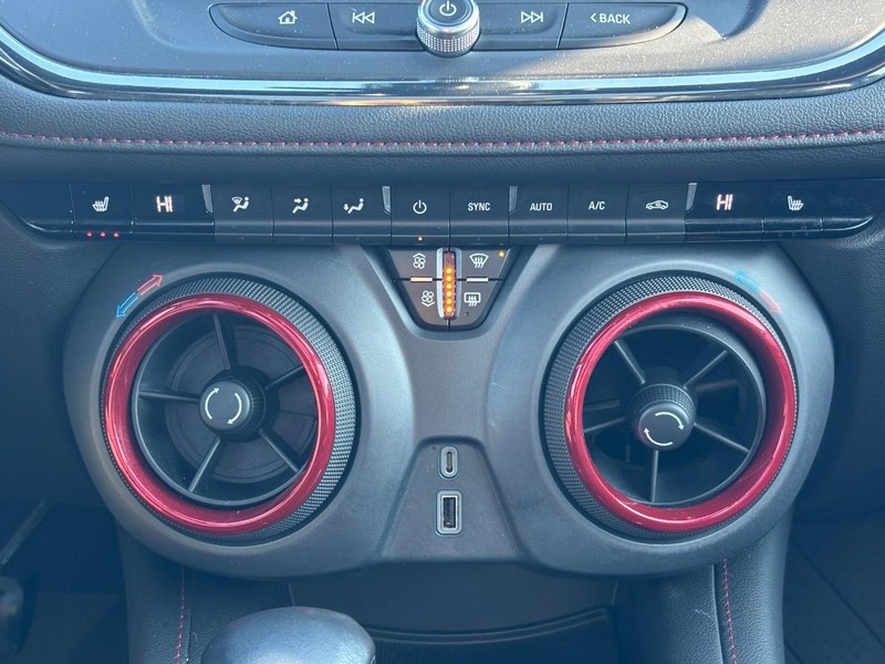 Chevrolet Blazer Vehicle Image 14