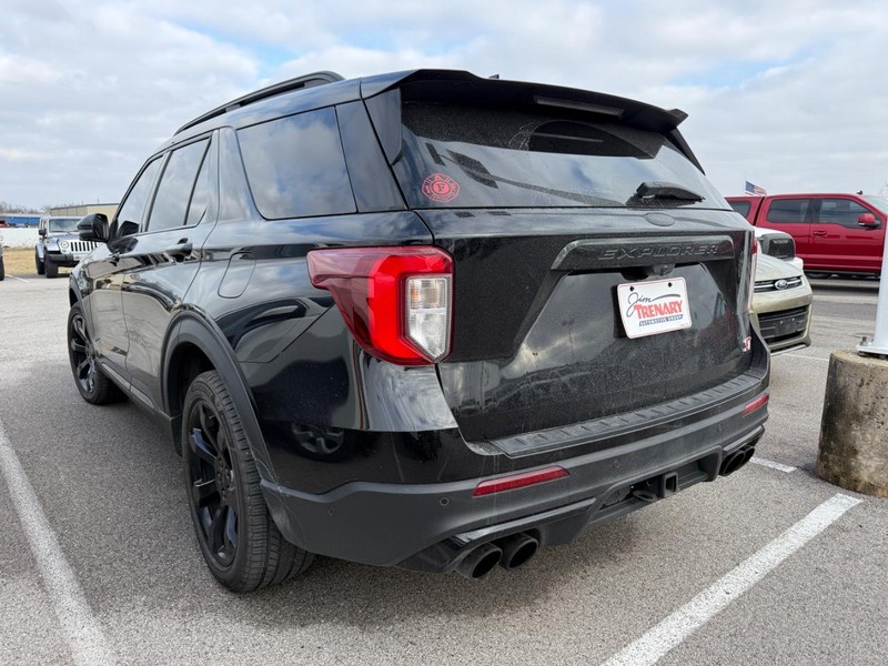 Ford Explorer Vehicle Image 03