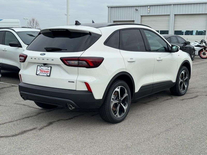 Ford Escape Vehicle Image 03