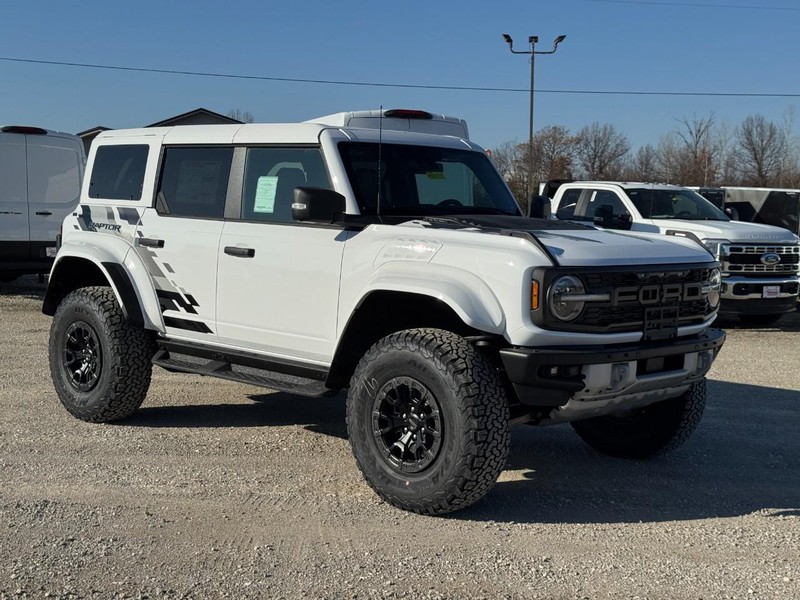 Ford Bronco Vehicle Image 02