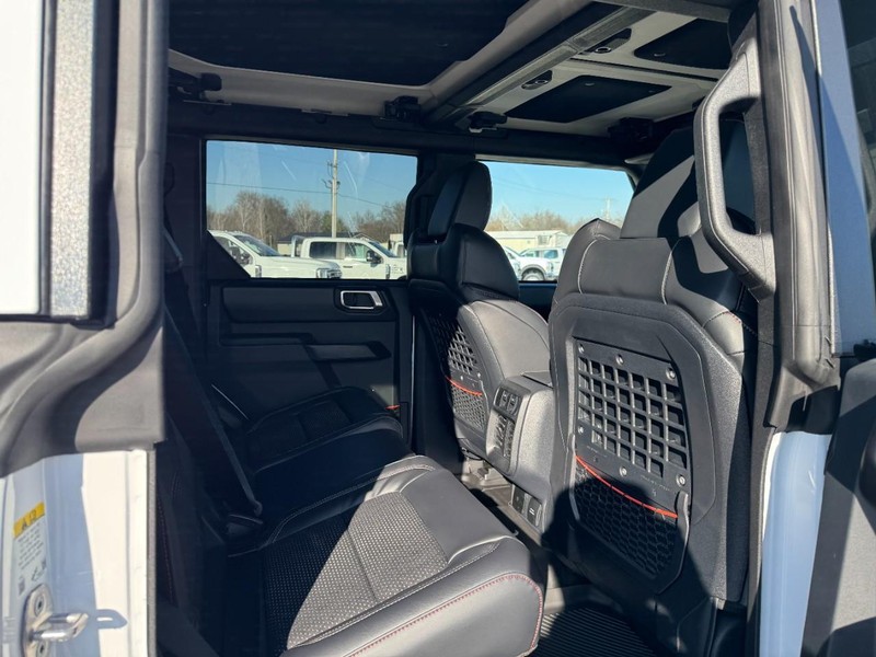 Ford Bronco Vehicle Image 06