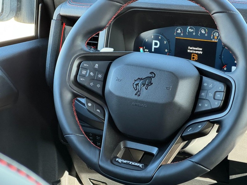 Ford Bronco Vehicle Image 08