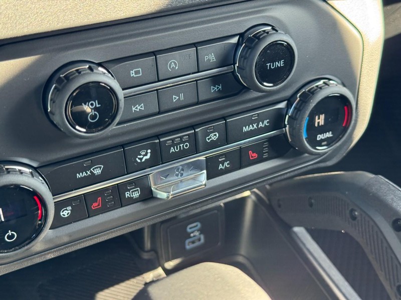 Ford Bronco Vehicle Image 17