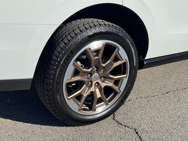 Ford Expedition Vehicle Image 04