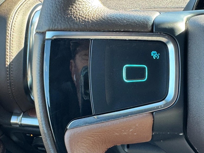 Ford Expedition Vehicle Image 14