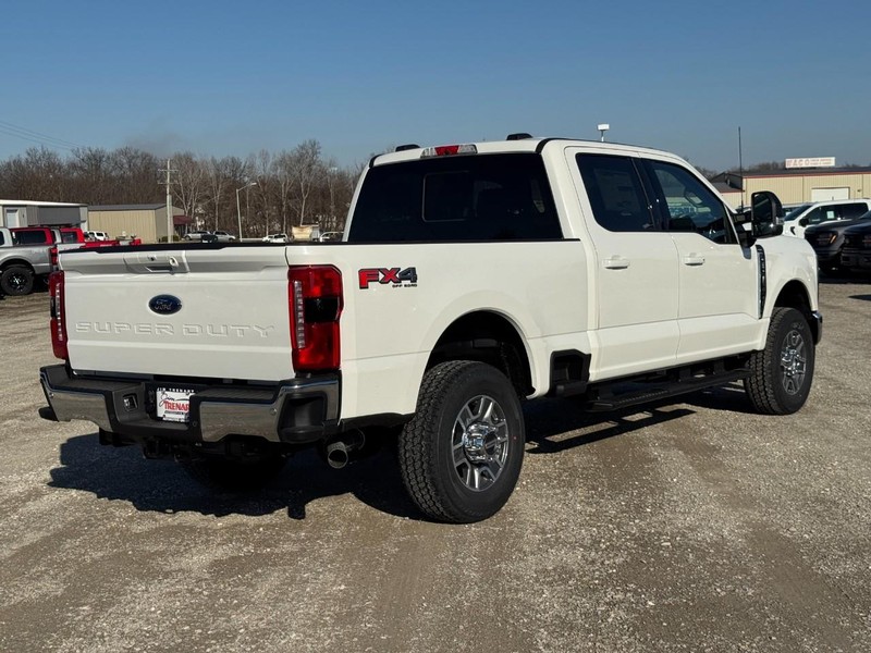 Ford Super Duty F-250 SRW Vehicle Image 03