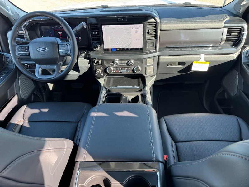 Ford Super Duty F-250 SRW Vehicle Image 07