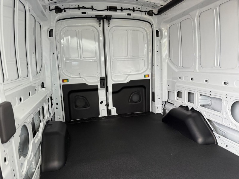 Ford Transit Cargo Van Vehicle Image 05