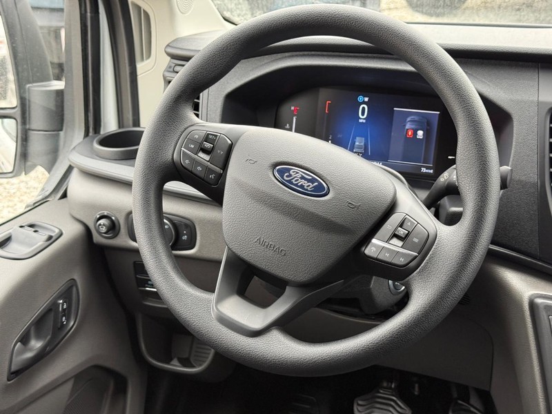 Ford Transit Cargo Van Vehicle Full-screen Gallery Image 8