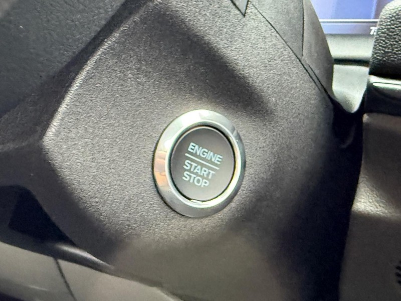 Ford Transit Cargo Van Vehicle Full-screen Gallery Image 11