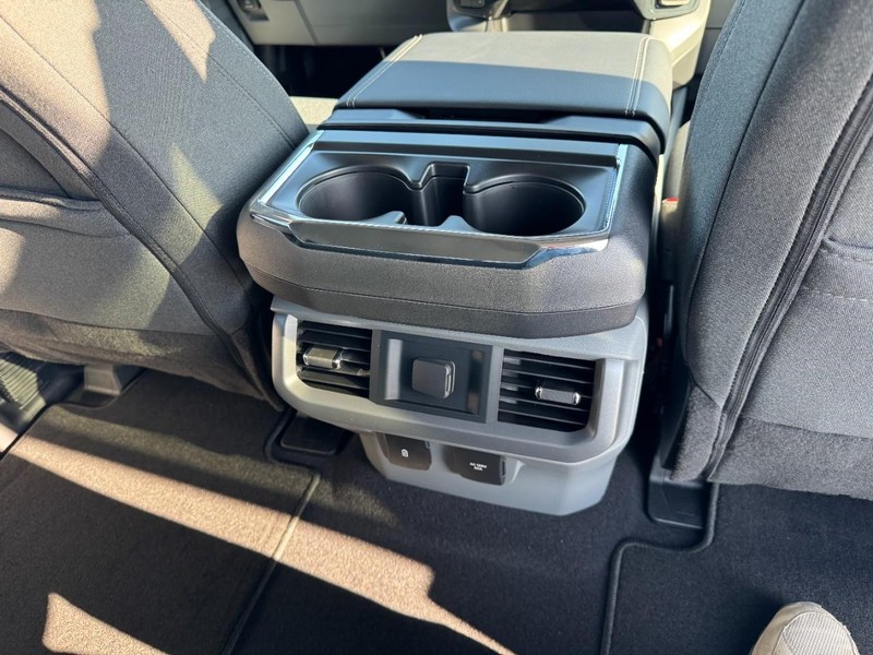 Ford F-150 Vehicle Image 10