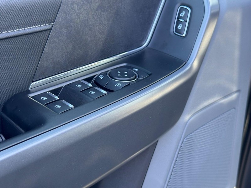 Ford F-150 Vehicle Image 11