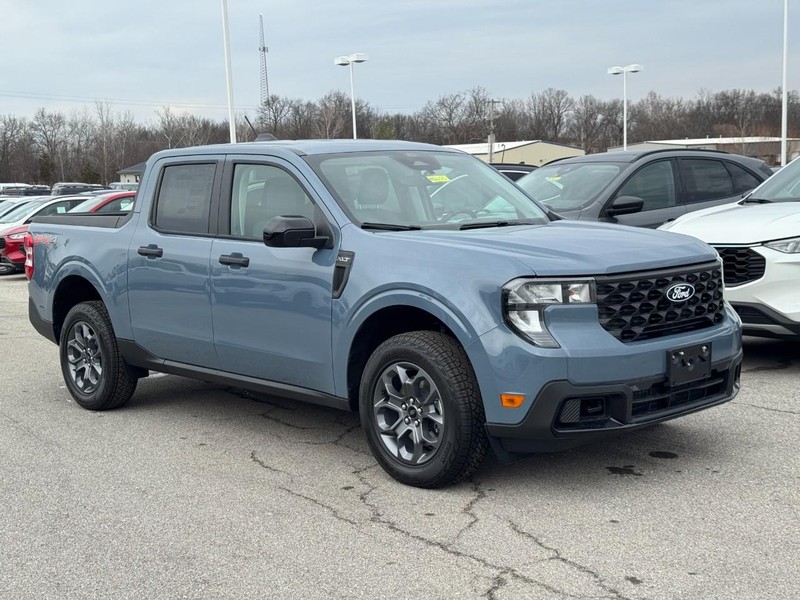 Ford Maverick Vehicle Image 02