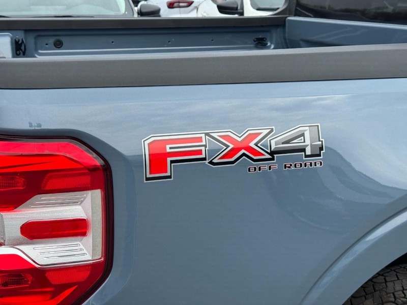 Ford Maverick Vehicle Image 04