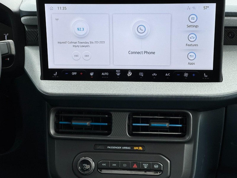 Ford Maverick Vehicle Image 09