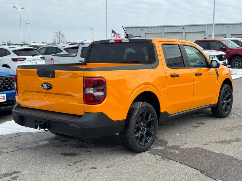 Ford Maverick Vehicle Image 03