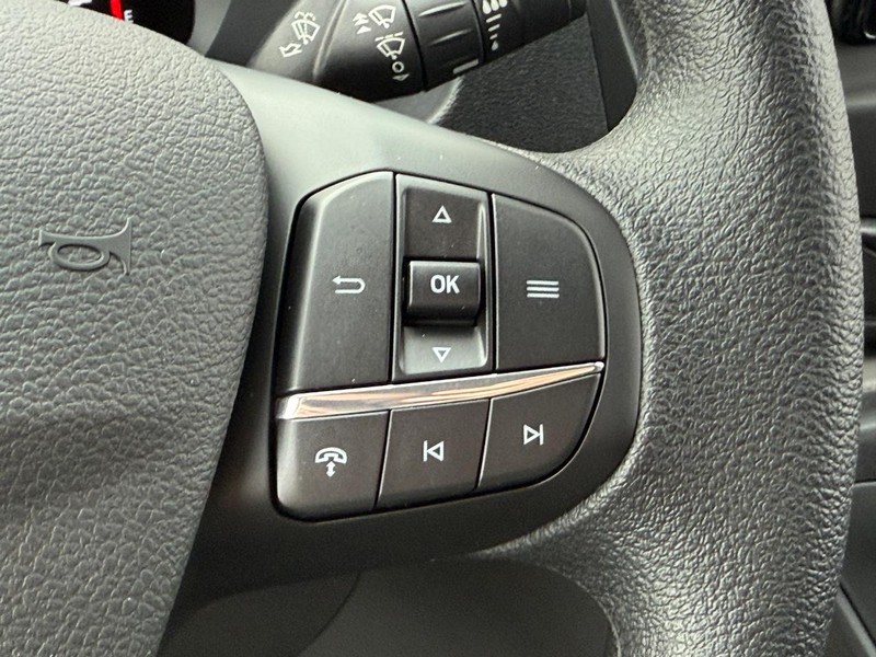 Ford Transit Cargo Van Vehicle Full-screen Gallery Image 10