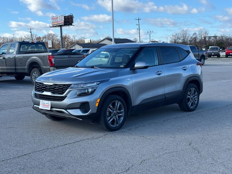 Kia Seltos Vehicle Full-screen Gallery Image 8