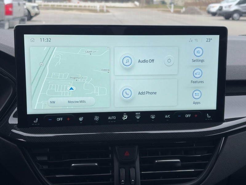 Ford Escape Vehicle Full-screen Gallery Image 14