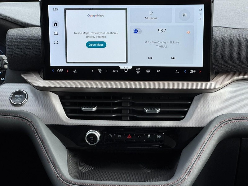 Ford Explorer Vehicle Image 09