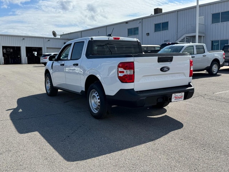 Ford Maverick Vehicle Image 05