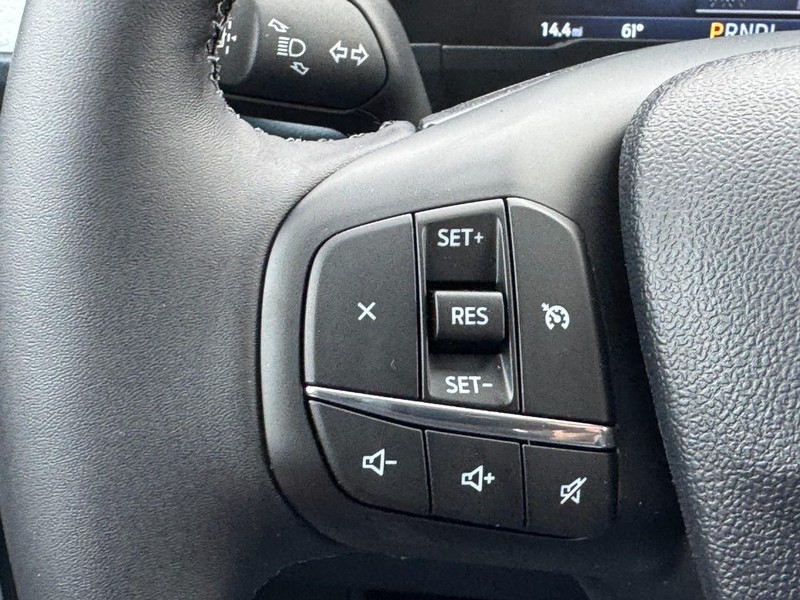 Ford Maverick Vehicle Full-screen Gallery Image 12