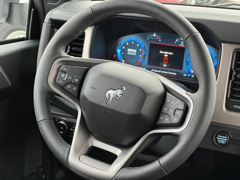 Ford Bronco Vehicle Image 07