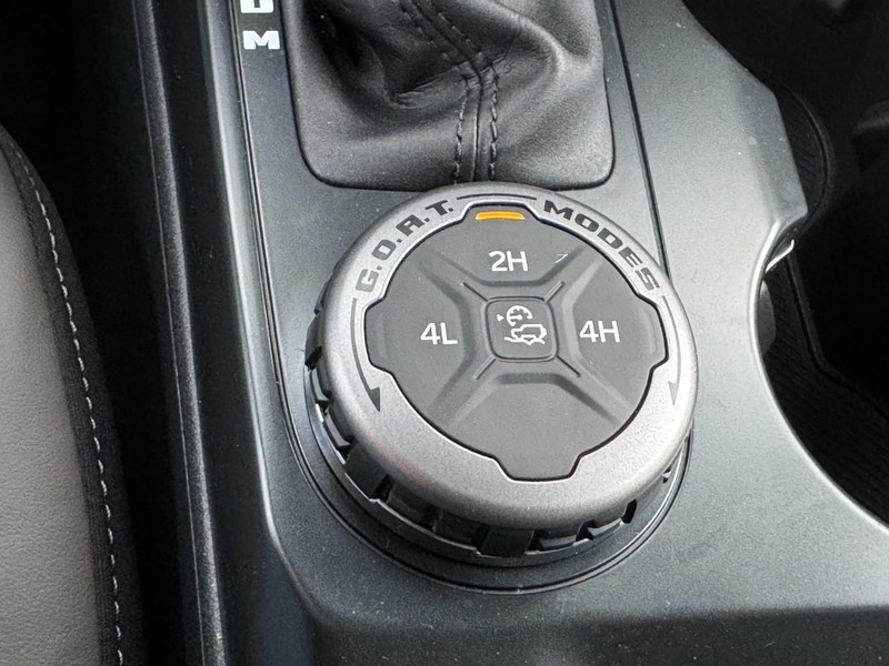 Ford Bronco Vehicle Image 17