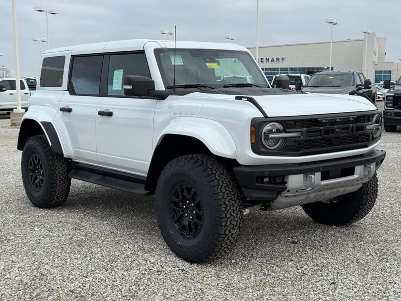 Ford Bronco Vehicle Image 02