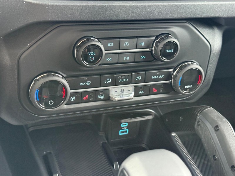 Ford Bronco Vehicle Image 13