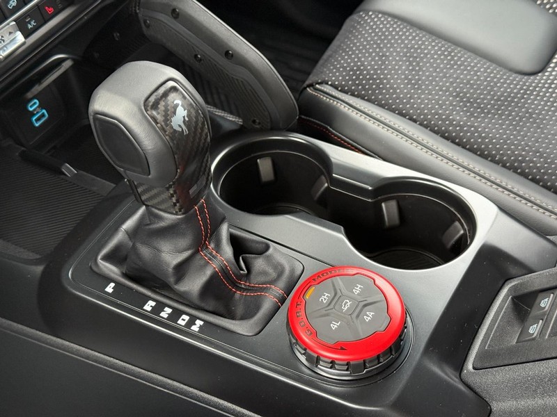 Ford Bronco Vehicle Image 14