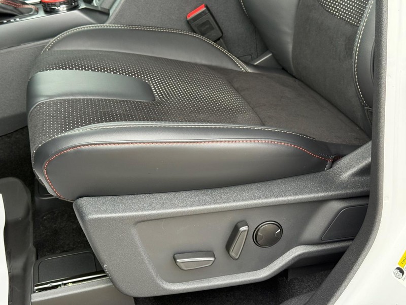 Ford Bronco Vehicle Image 16