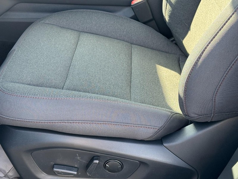 Ford Explorer Vehicle Image 12