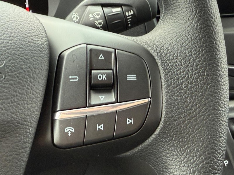 Ford Transit Cargo Van Vehicle Full-screen Gallery Image 10